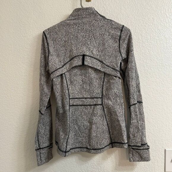 lululemon athletica Heathered Gray Jacket - Picture 3 of 4